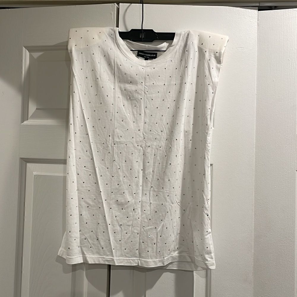 NWT Generation Love Lex Crystal White Muscle Tank, Size Medium